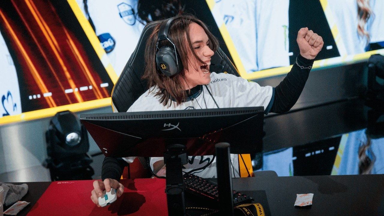 Spelaren känd som winter syns i Evil Geniuses Valorant-kläder