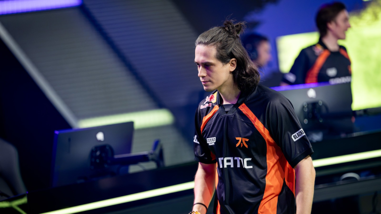 FNATIC begint EMEA Stage 2 met een 2-0 overwinning op GIANTX