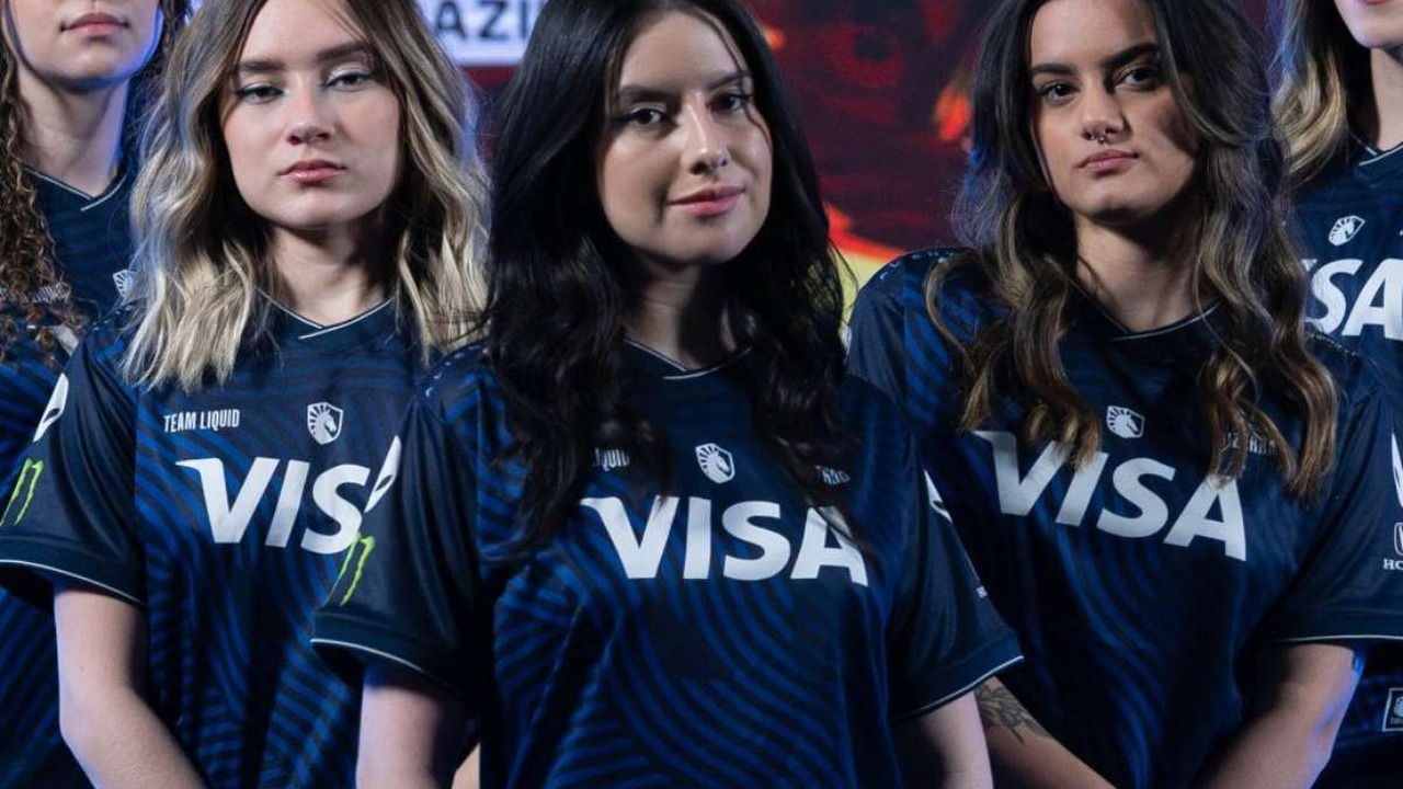 Fem Team Liquid Brazil-spelare står tillsammans i matchtröjor